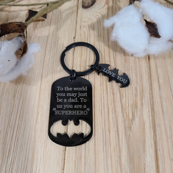 🦇🦇NEW🦇🦇AWESOME!! Super Hero Father's Keychain in BLACK 🦇🦇 - Picture 6 of 13